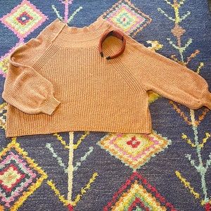Off the Shoulder Sweater Size- M✌🏼 💐